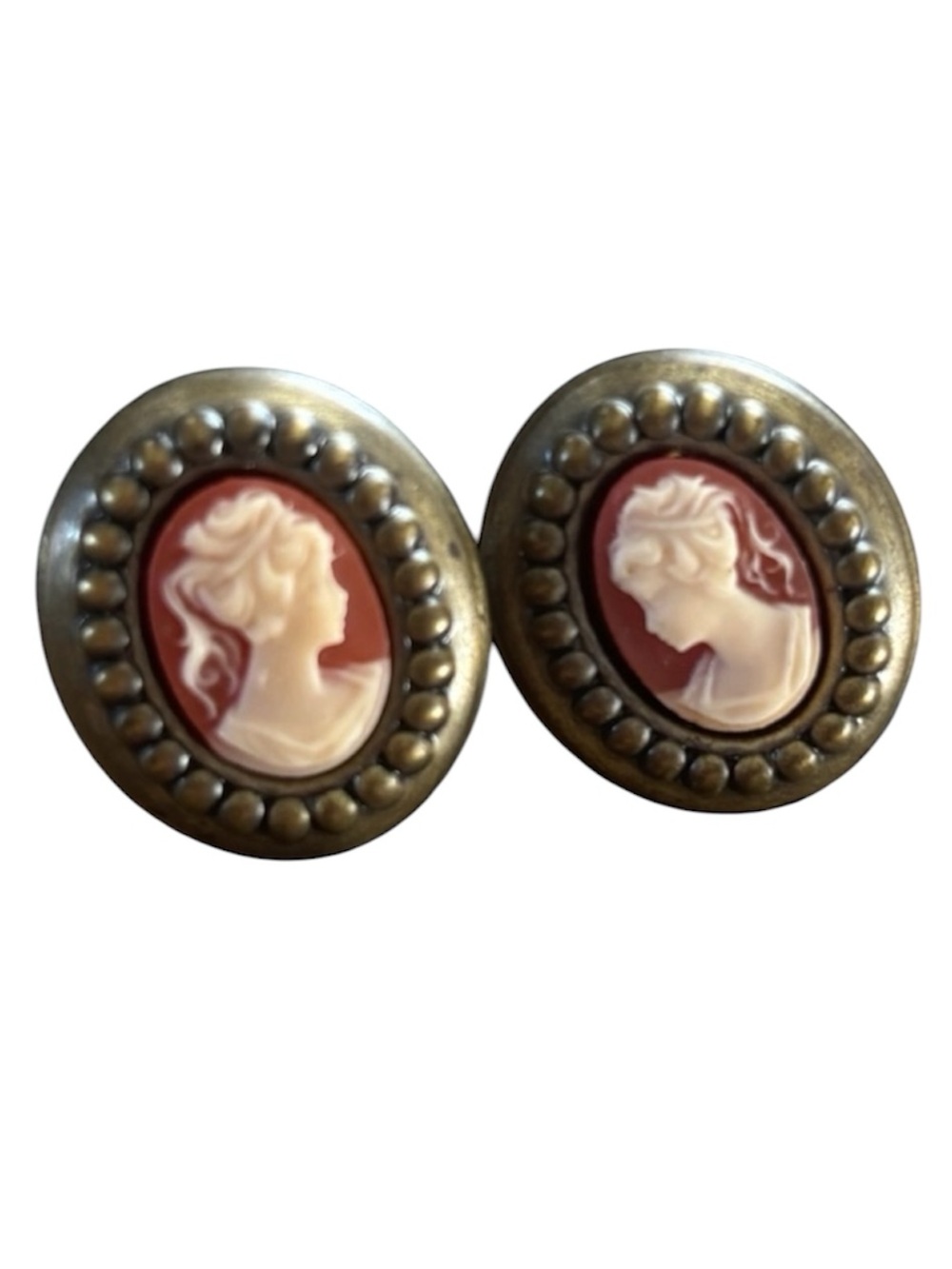 5/$10 Vintage-Inspired Oval Cameo Earrings